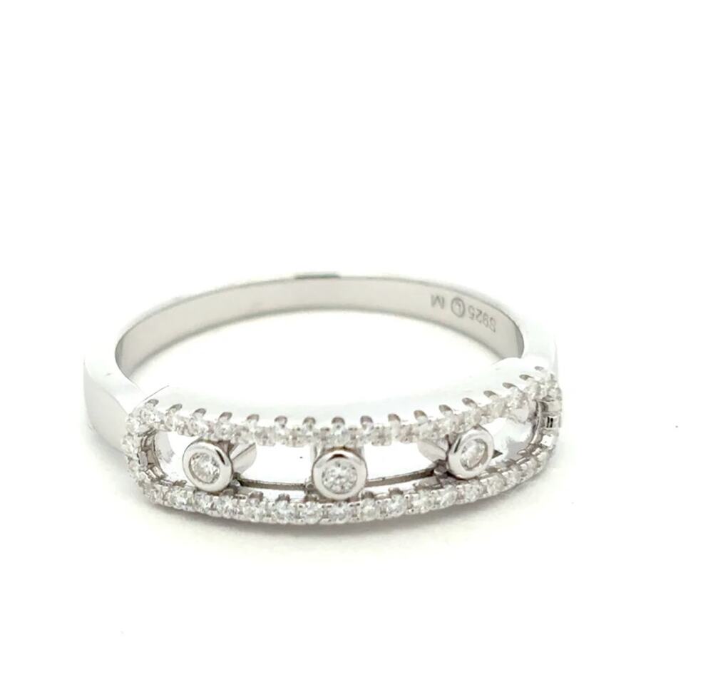 925 Sterling Silver Moissanite stone Ring Size 9
